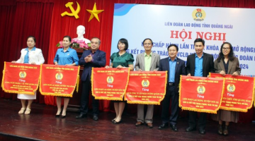 Công đoàn Công ty Cổ phần Đường Quảng Ngãi vinh dự được LĐLĐ tỉnh tặng Cờ thi đua là đơn vị xuất sắc trong phong trào thi đua năm 2023