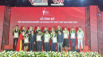 Công ty Cổ phần Đường Quảng Ngãi 7 năm liên tiếp lọt Top 100 Doanh nghiệp lợi nhuận tốt nhất Việt Nam