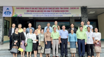 Đường Quảng Ngãi  đón tiếp Đoàn UBMT Lào Xây dựng đất nước tỉnh Sekong – Cộng hòa dân chủ nhân dân Lào đến làm việc và tham quan