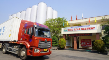 Nhà máy Bia Dung Quất tiếp tục xuất khẩu 13 chuyến hàng sang Nhật Bản và Singapore