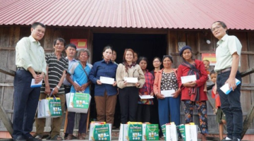 Nhà máy Đường An Khê thăm tặng quà gia đình chính sách, người có công cách mạng trên địa bàn