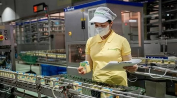 Vinasoy cam kết đảm bảo an toàn thực phẩm xuyên suốt chuỗi cung ứng hiện đại